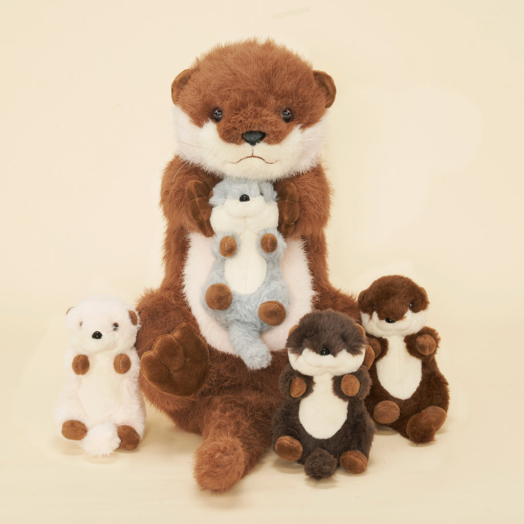 Peluches famille Loutre avec 4 bébés