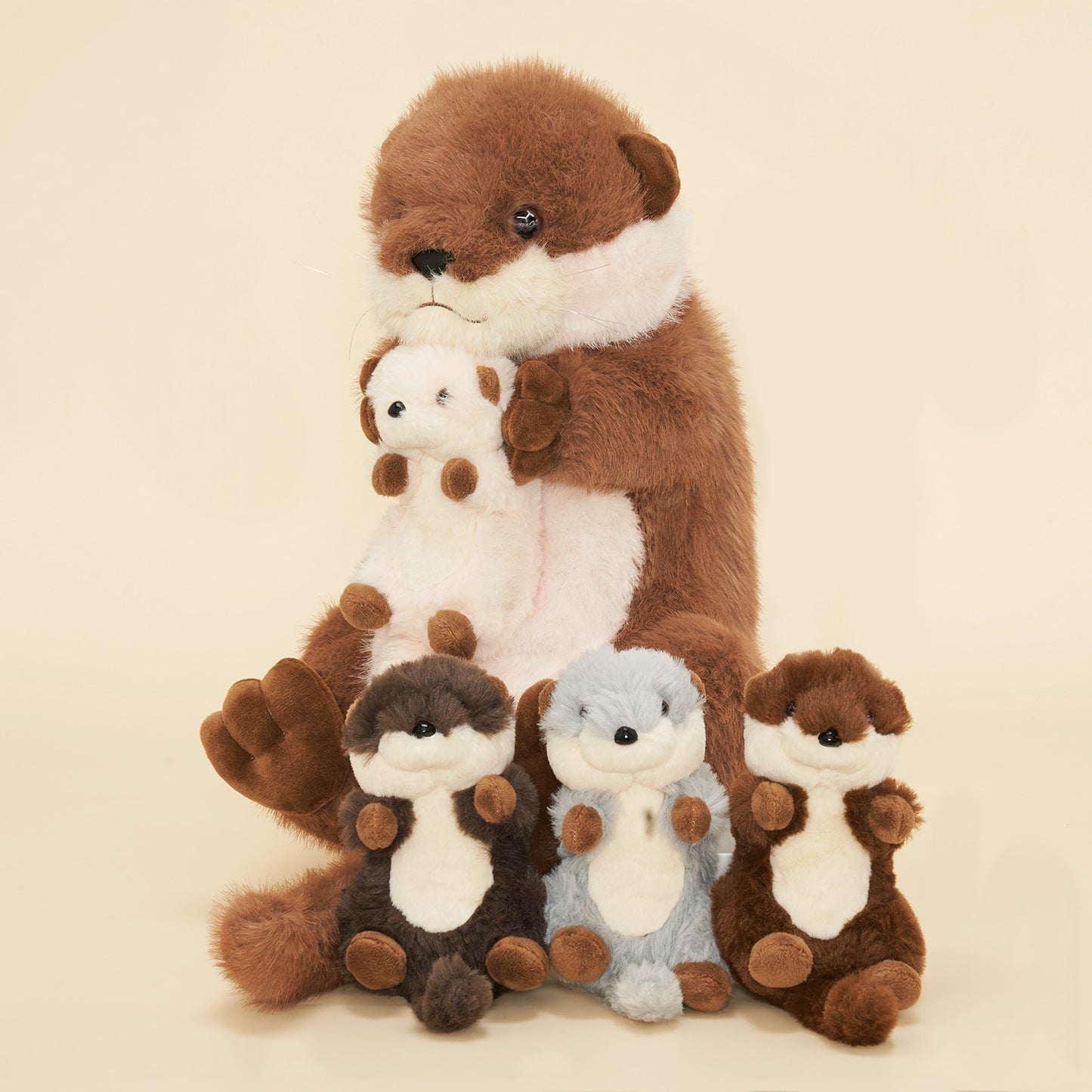 Peluches famille Loutre avec 4 bébés