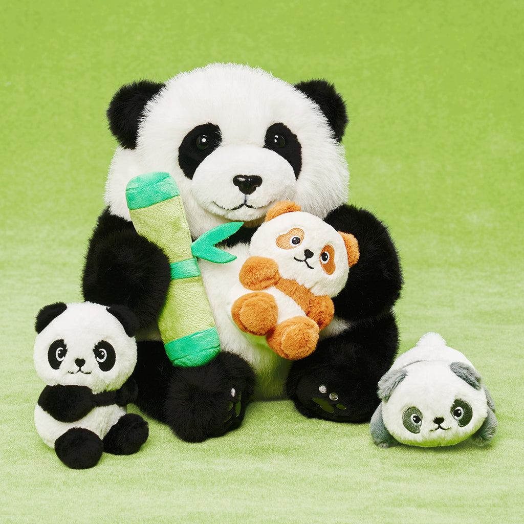 Ensemble de Jeu en Peluche de Famille Pandas avec 3 Bébés Coffrets Cadeaux pour Tout-petit