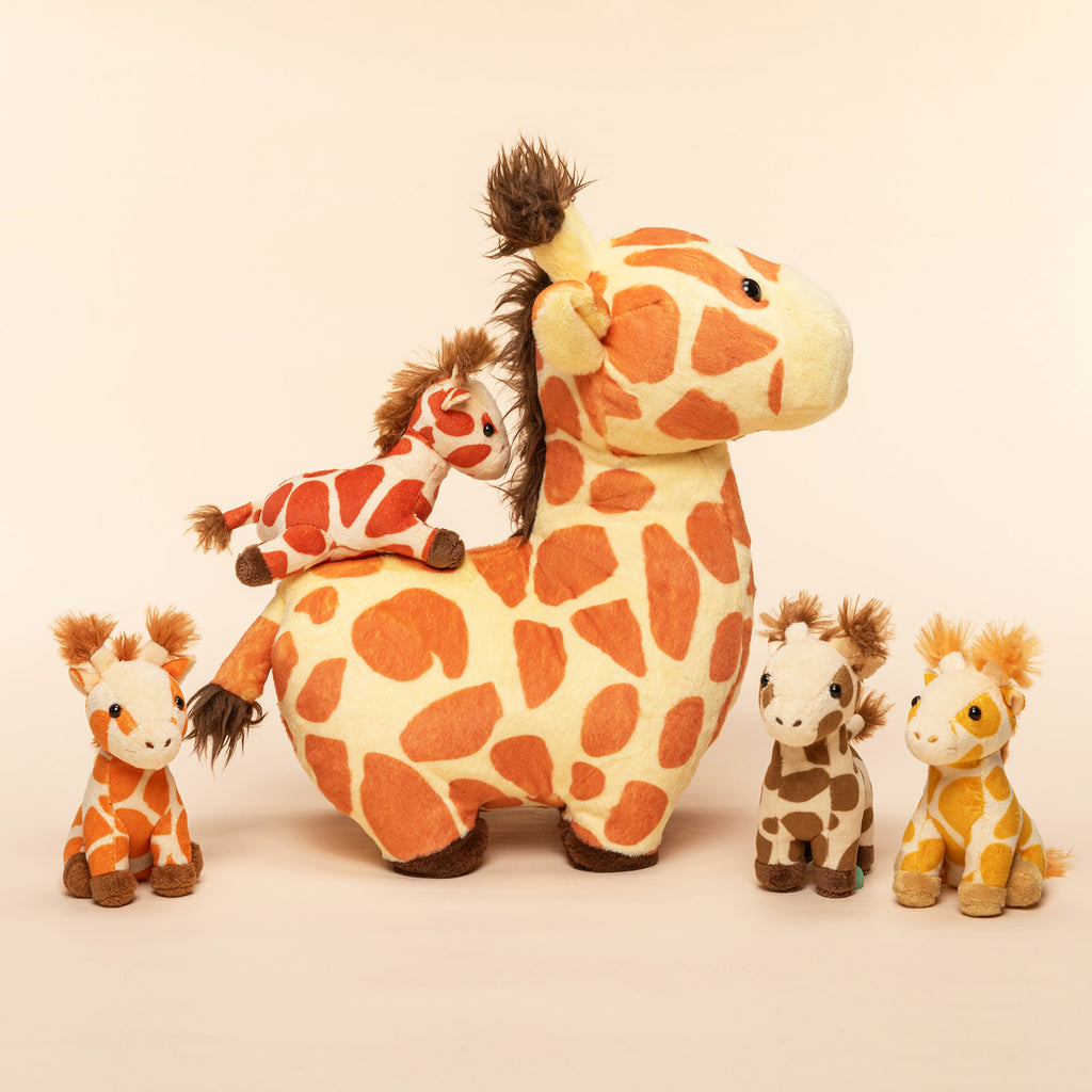 Ensemble de Jouets en Peluche Famille Girafe avec Coffret Cadeau 4 Pièces pour Bébé et Tout-petit