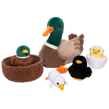 Charger l&#39;image dans la galerie, Famille de Canards, Peluche Nid de Canard avec 4 Bébés Canards à L&#39;intérieur